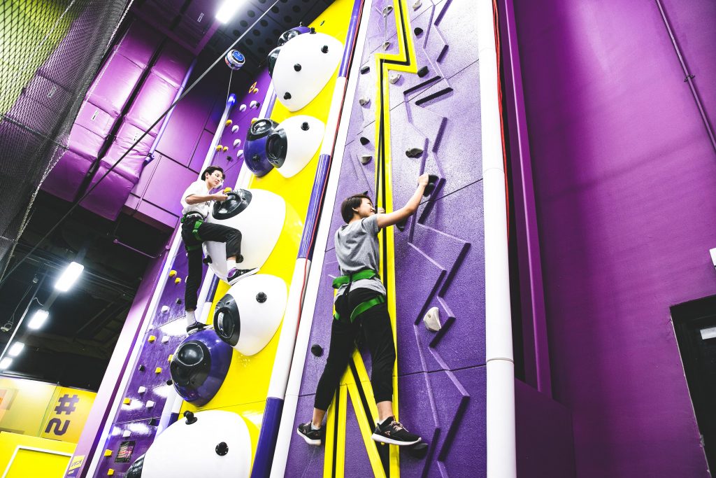 The Best Place For Indoor Wall Climbing In Singapore Official Superpark Singapore 9855